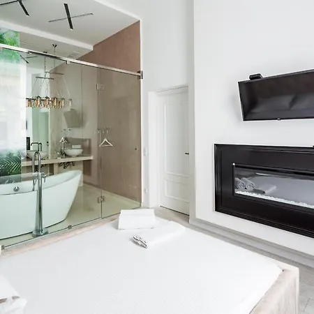 Apartment Leogrand Deluxe On Horodotska 33 Lviv